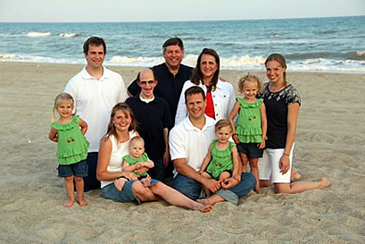 Bethy playing violin with Sarah